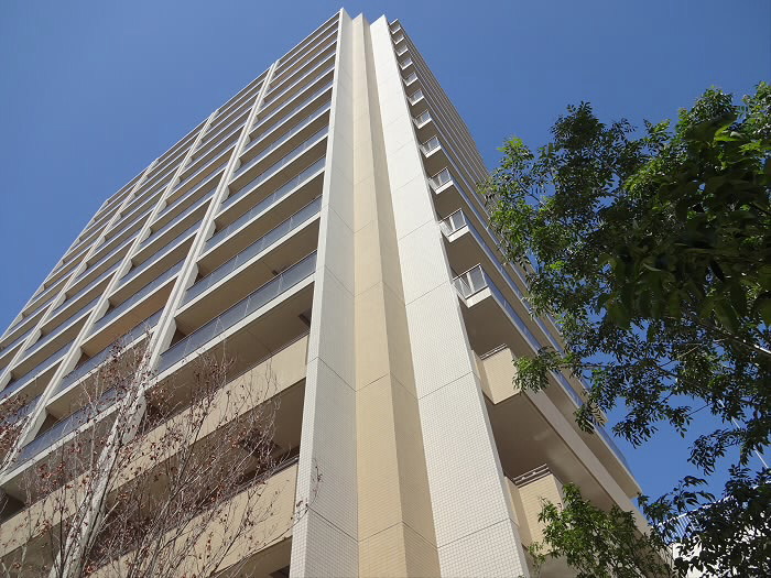 ザ・パークハウスつつじヶ丘 外観