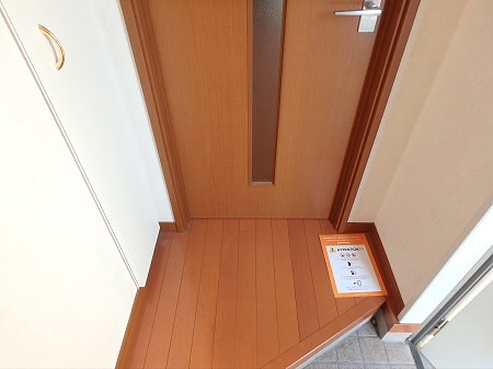 信濃ハイツ 玄関