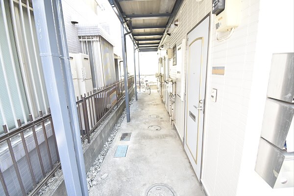 東京都調布市下石原２丁目 エントランス