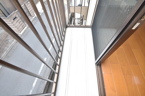 東京都調布市下石原２丁目 ベランダ