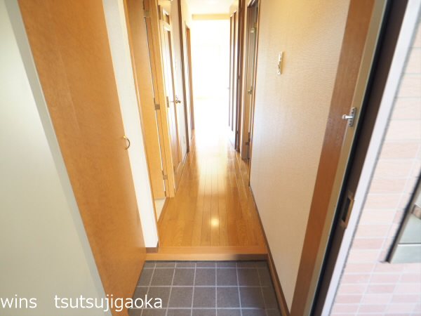 メルヴェーユ調布　 玄関