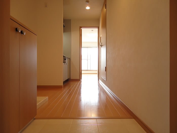 カーサエノモト 玄関