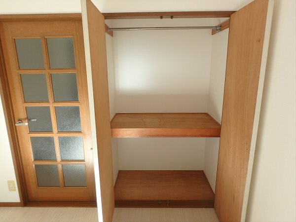 ハウゼ・イイダ その他1