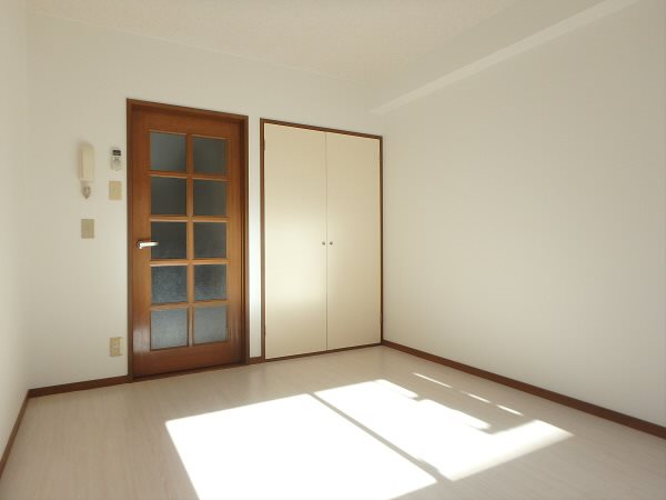 ハウゼ・イイダ リビング