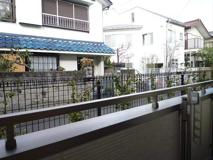 【コンフォートヒルズ】 ベランダ