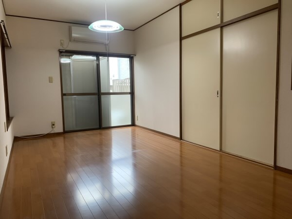 石黒荘（弊社専任） リビング