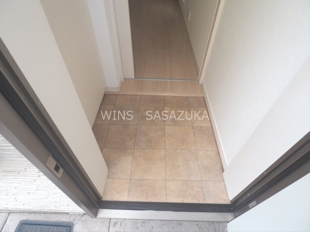 EARLS　COURT 玄関