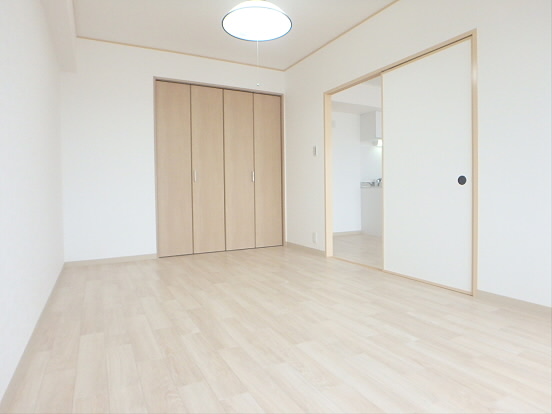 幡ヶ谷ゴールデンマンション ベッドルーム