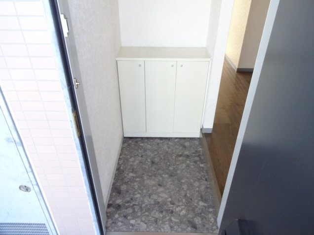 エランドール 玄関