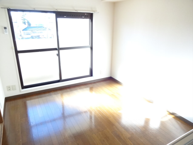 ファインコート西つつじヶ丘 リビング