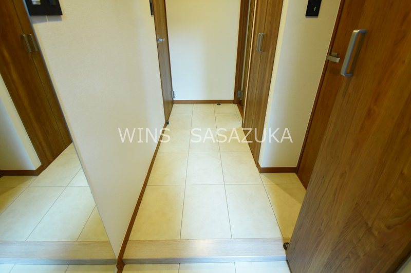 レジディア笹塚 玄関