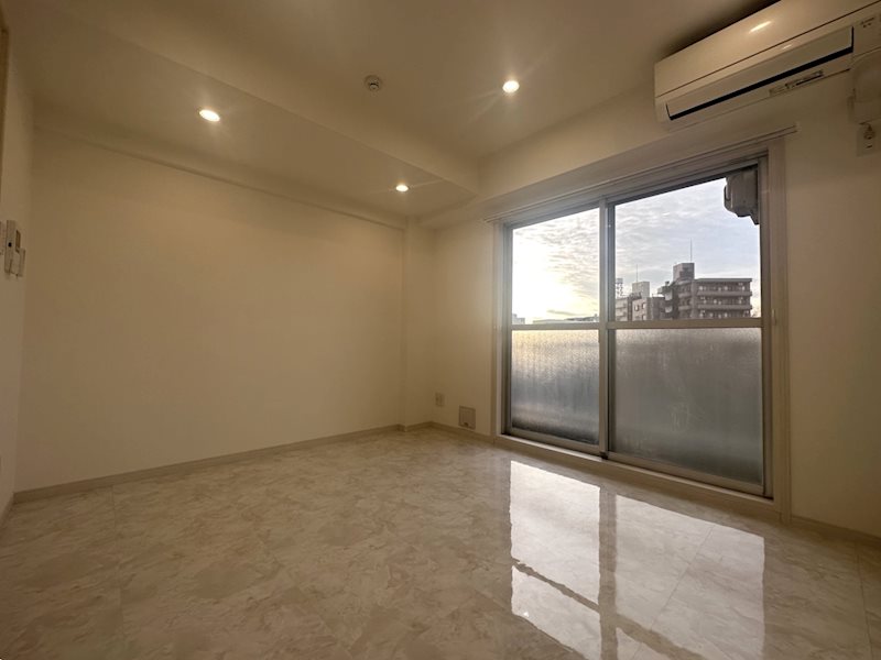 【サンパラッツオ弐番館】 ベッドルーム