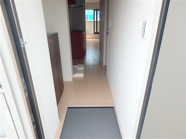 クレセール調布A 玄関