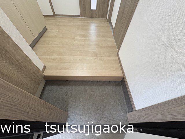 エピナール 玄関