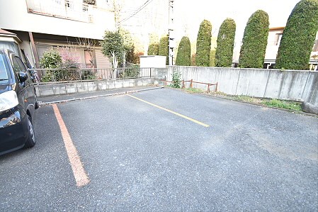 東京都府中市白糸台１丁目 駐車場
