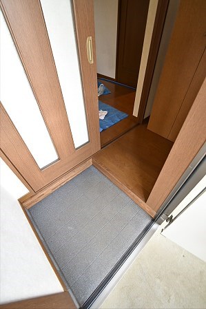 東京都調布市下石原２丁目 玄関
