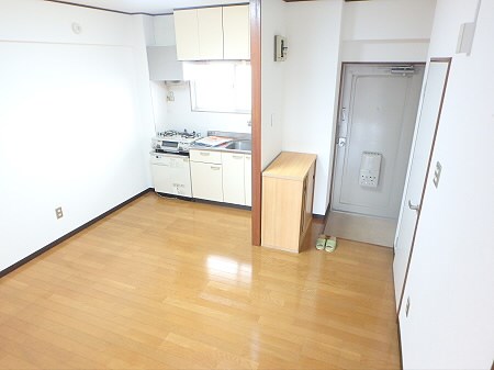 第一モトキハイツ リビング