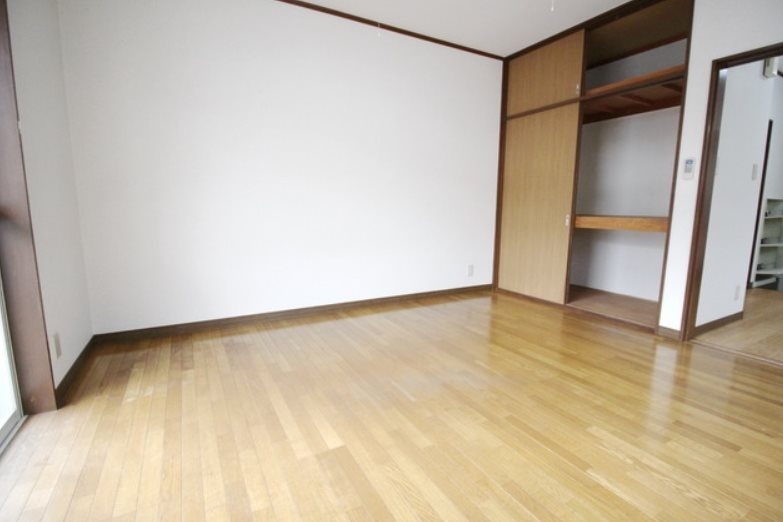 ヤングハイムA棟 ベッドルーム