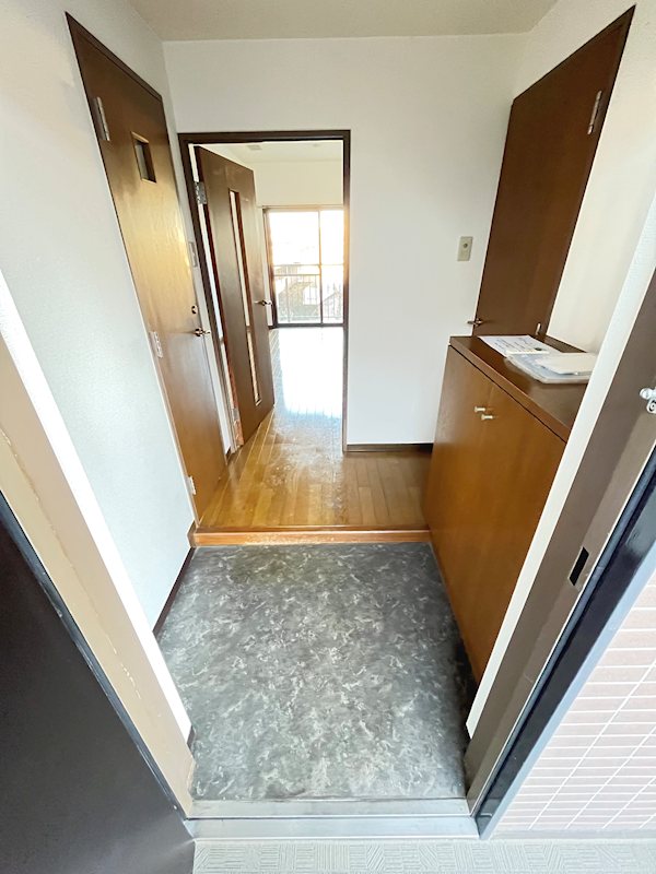 【メゾンベル・アネックス】 玄関