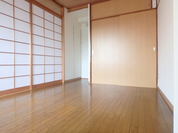 ベッドルーム