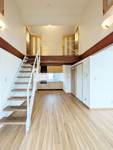 シルヴァン中原 その他8