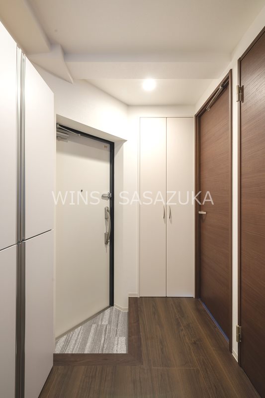 Noble Maison SASAZUKA 玄関