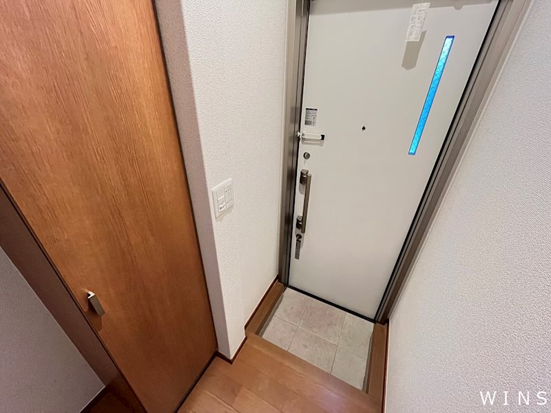 アロース 玄関