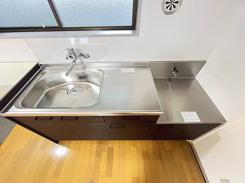 成城三番館 キッチン