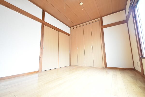 ベッドルーム