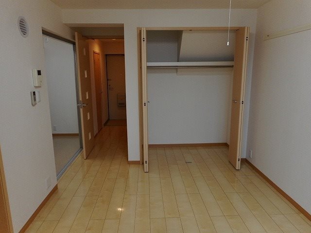 ベッドルーム