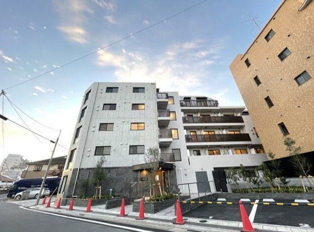 ウェルスクエア中野富士見町 外観
