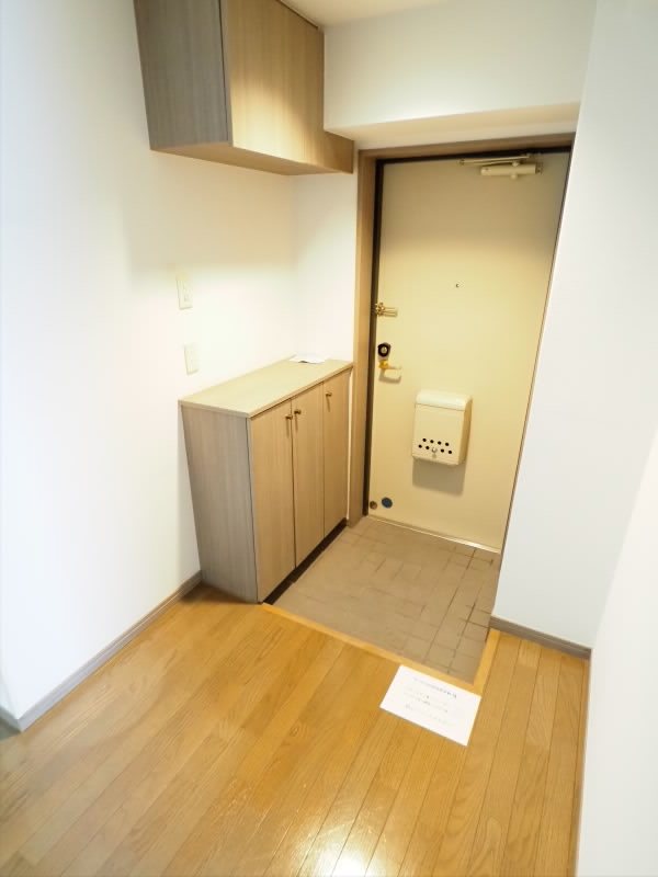 アヴァンセつつじヶ丘 玄関
