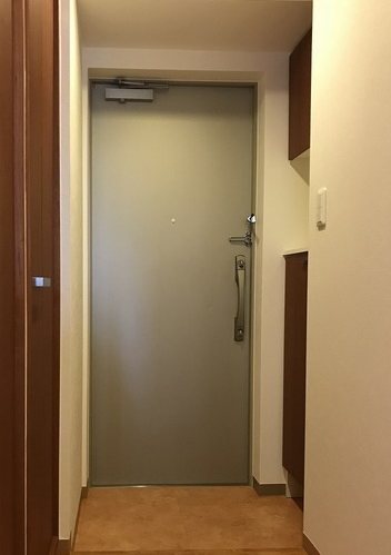 SHOWN　HATSUDAⅡ  玄関