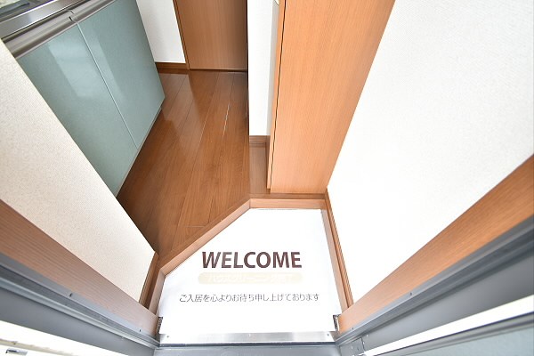 東京都府中市白糸台４丁目 玄関