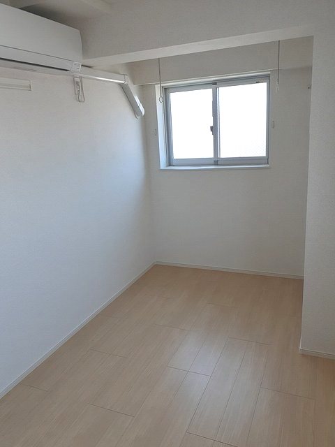ドミール中野南台 ベッドルーム