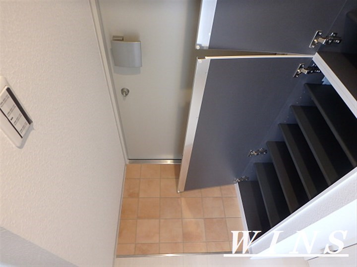 No.8ゼルコバマンション 玄関