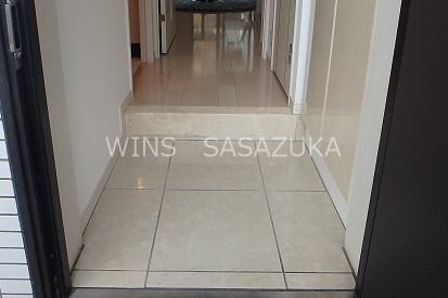 レジデンツァアルピッコ 玄関