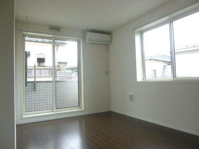 レジデンツァアルピッコ リビング