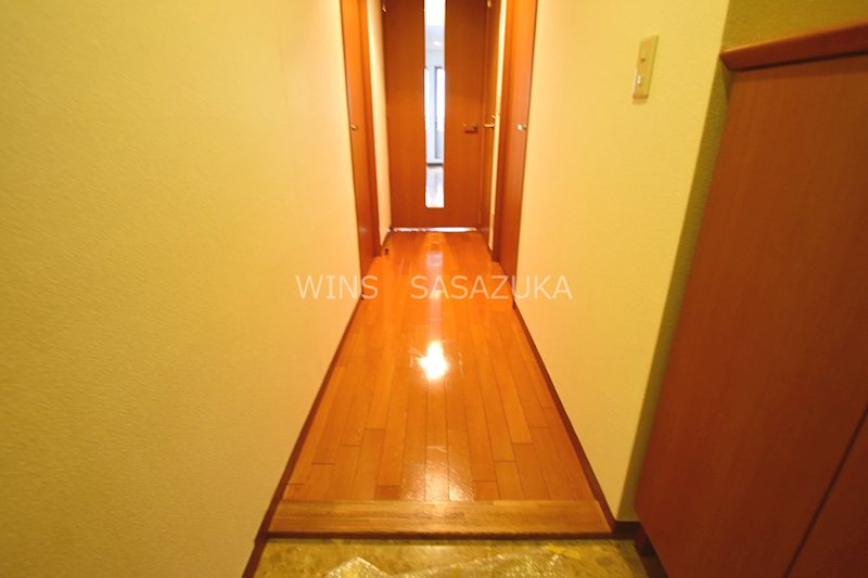 プレジール笹塚 玄関