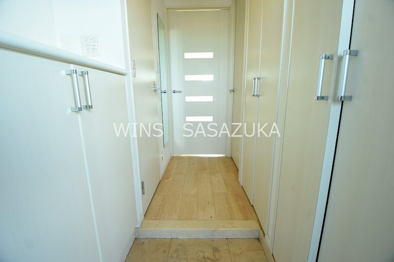 グランド・ガーラ代田橋　 玄関