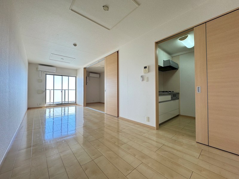 エテルノアイ リビング