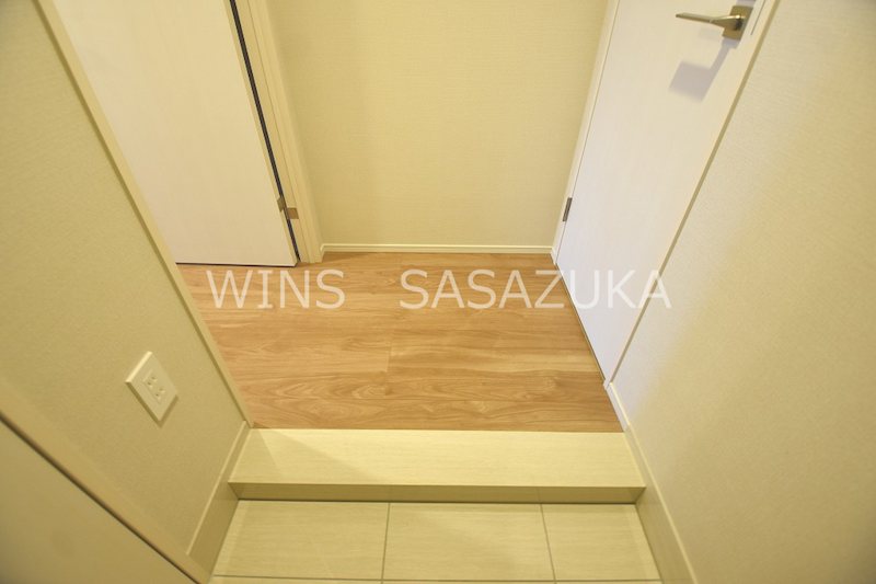 ワンルーフレジデンス中野南台 玄関