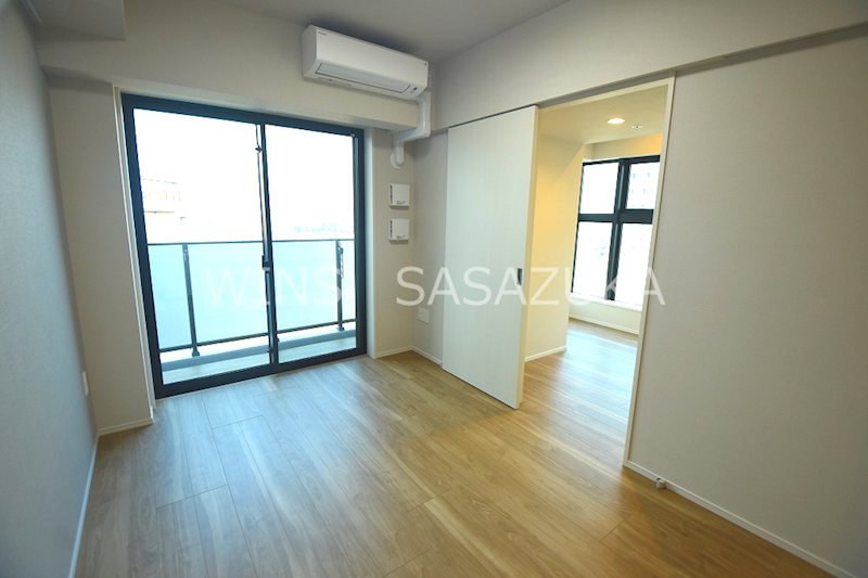 ワンルーフレジデンス中野南台 リビング