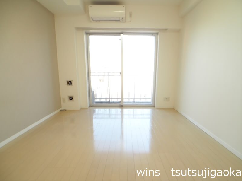 ドゥーエつつじヶ丘 リビング