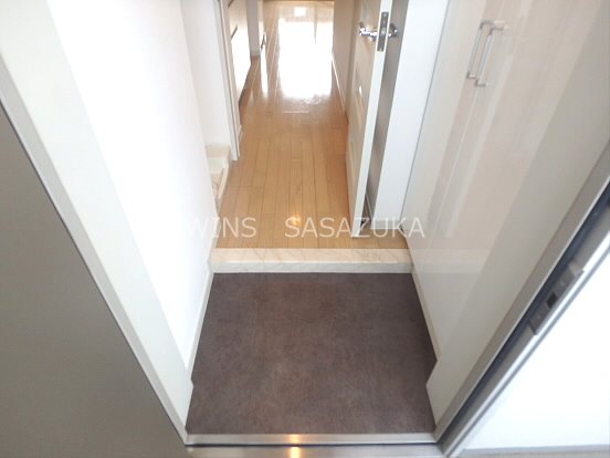 プライマル笹塚 玄関