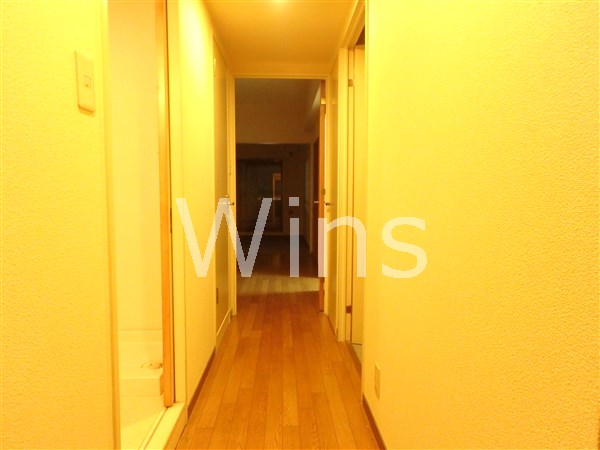 グランディつつじヶ丘 玄関