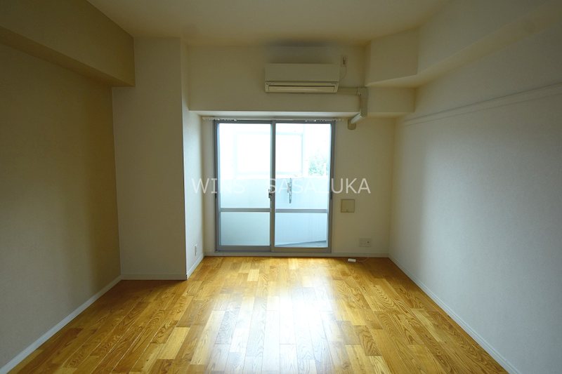 コスモリード幡ヶ谷 リビング