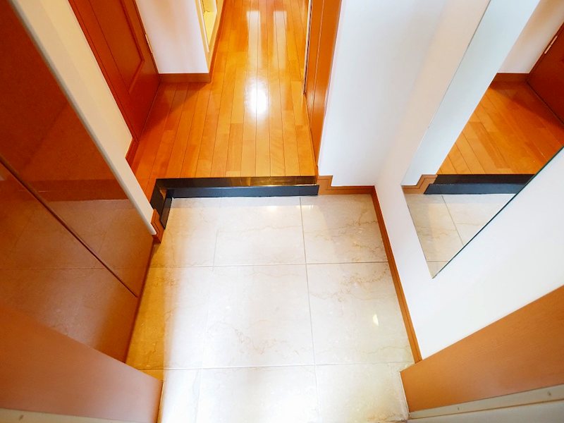 グランド・ガーラ幡ヶ谷EAST 玄関