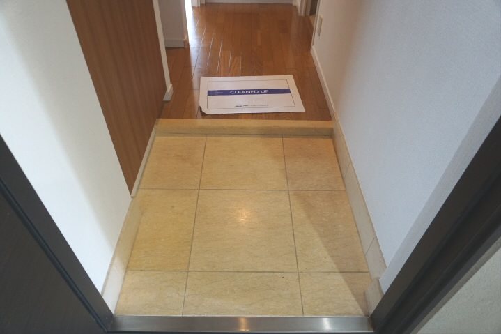 レジディア杉並方南町 玄関