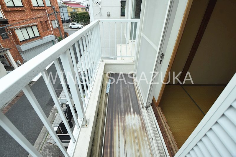 杉並区和泉4丁目貸家 ベランダ